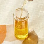 Wholesale 550ml Glass Cooking Oil Dispenser Oil And Vinegar Dispenser Glass Sauce Olive Oil Dispenser For Kitchen