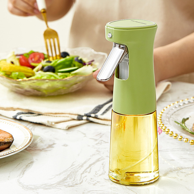 Custom Logo Fashion Oil Spray Bottles Kitchen Cooking oil and vinegar sprayer Food Grade Oil Dispenser Pressure oil atomizer spray bottle for air fryer