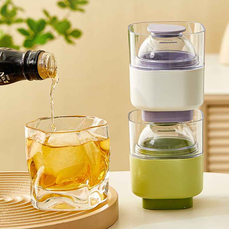 Easy Release Whiskey Ice Ball Maker with lid Silicone ice mold for home bar use Reusable Ice cube Molds BPA Free Silicone Ice Cube Tray