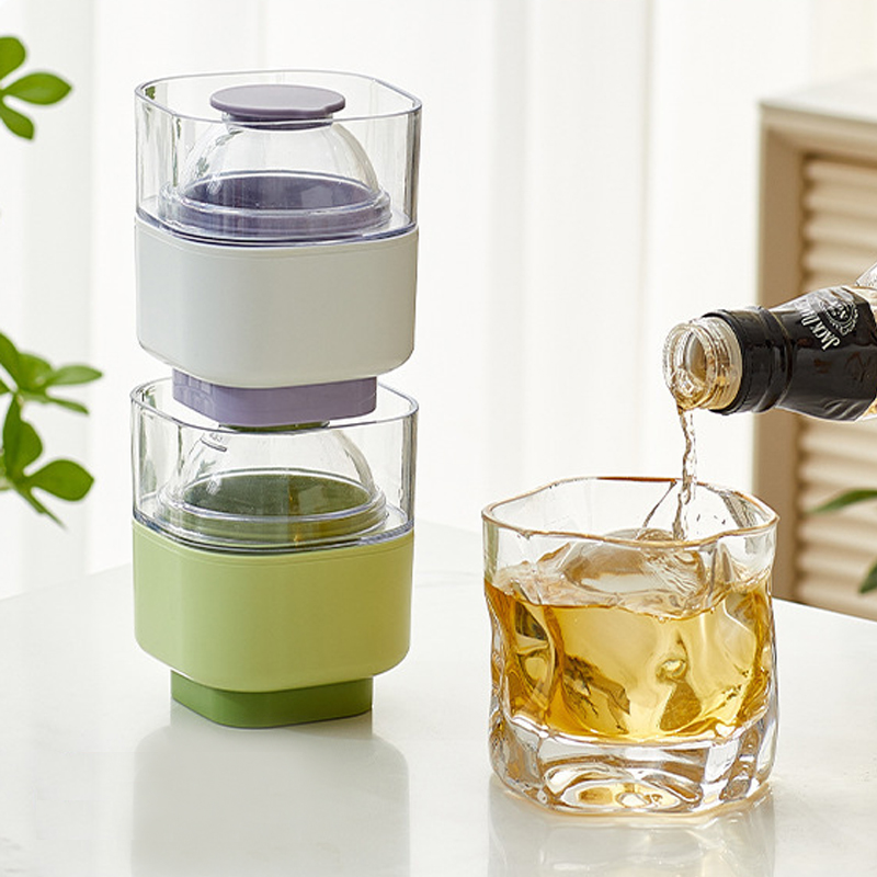 Easy Release Whiskey Ice Ball Maker with lid Silicone ice mold for home bar use Reusable Ice cube Molds BPA Free Silicone Ice Cube Tray