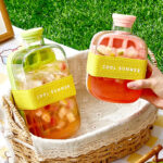 Household Reusable Square Fruit Ice Cube Maker Tray Portable Ice Juice Bottle straw Multi-functional Ice Cube Maker Mold for Freezer With Container