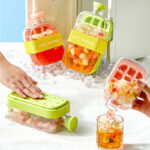 Household Reusable Square Fruit Ice Cube Maker Tray Portable Ice Juice Bottle straw Multi-functional Ice Cube Maker Mold for Freezer With Container