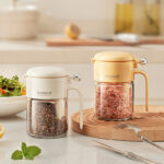 Household Condiment Can sealed Kitchen seasoning box with lid and spoon Sealed Moisture-proof Salt Spice Bottle Glass container jar for spices