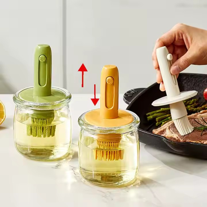 Glass oil bottles with Adjustable Silicone Basting Brush High Resistant Silicone Oil Brush and Bottle set for Barbecue Baking Kitchen edible oil Dispenser bottle