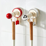 Wall mounted No-drilling Adhesive Hooks Multi-functional Strong Suction Cup Hook For Bag Clothes Caps hanging kitchen Bathroom Storage Rack