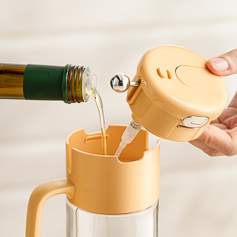 Kitchen Gadgets 2 in 1 Oil Dispenser Bottle for cooking glass 550ml Glass Olive Oil Sprayer Multifunction oil container bottles Baking Air Fryer Oil Spray Bottle