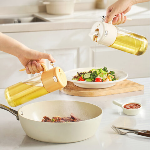 Kitchen Gadgets 2 in 1 Oil Dispenser Bottle for cooking glass 550ml Glass Olive Oil Sprayer Multifunction oil container bottles Baking Air Fryer Oil Spray Bottle