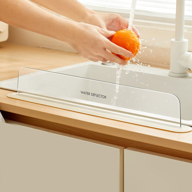 Household sink water retaining board Kitchen wash basin splash guard divider With suction cup Strong Suction PP Strip sink Water Splash Guard