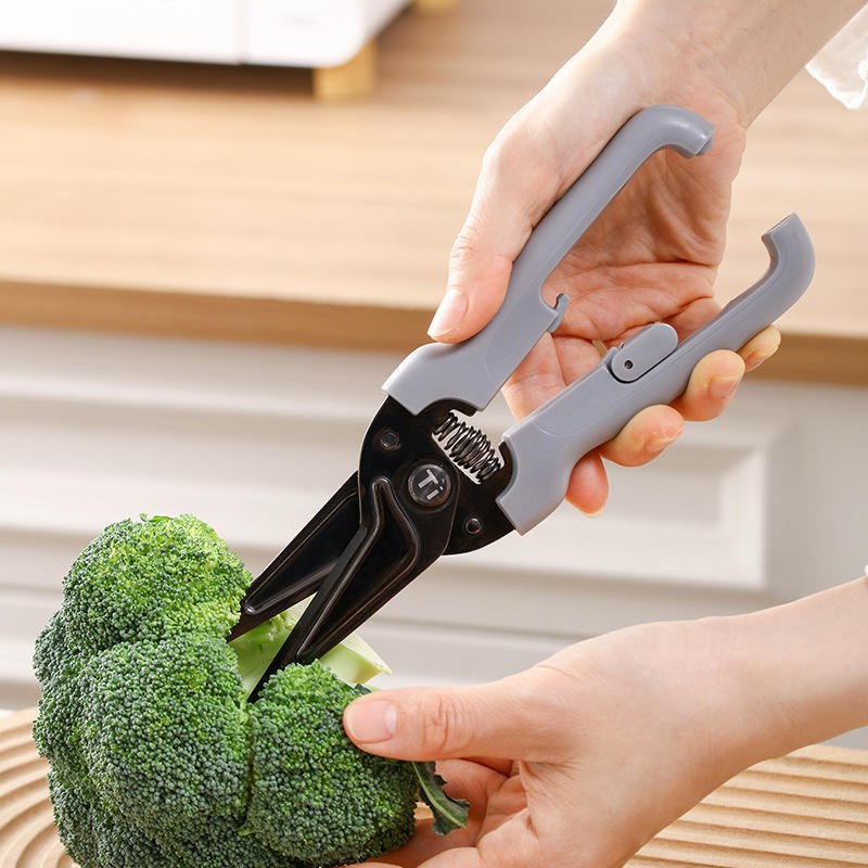 kitchen fish killing tool Multi Functional Magnetic Scissors Household Shears Heavy-duty scissors For Chicken Bone